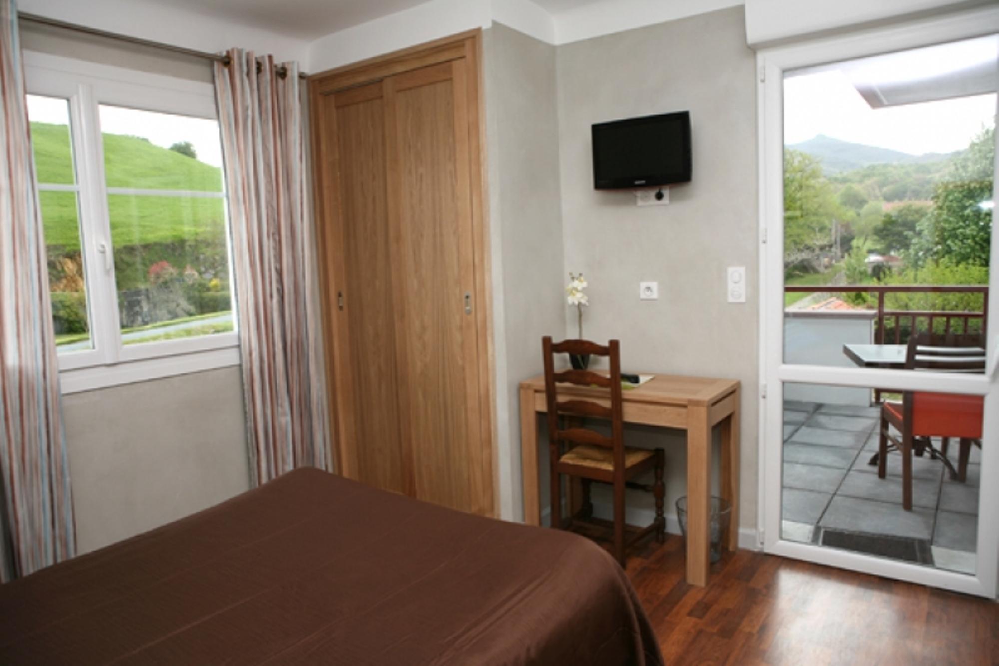 Logis Hotel Ur-Hegian Aïnhoa Zewnętrze zdjęcie