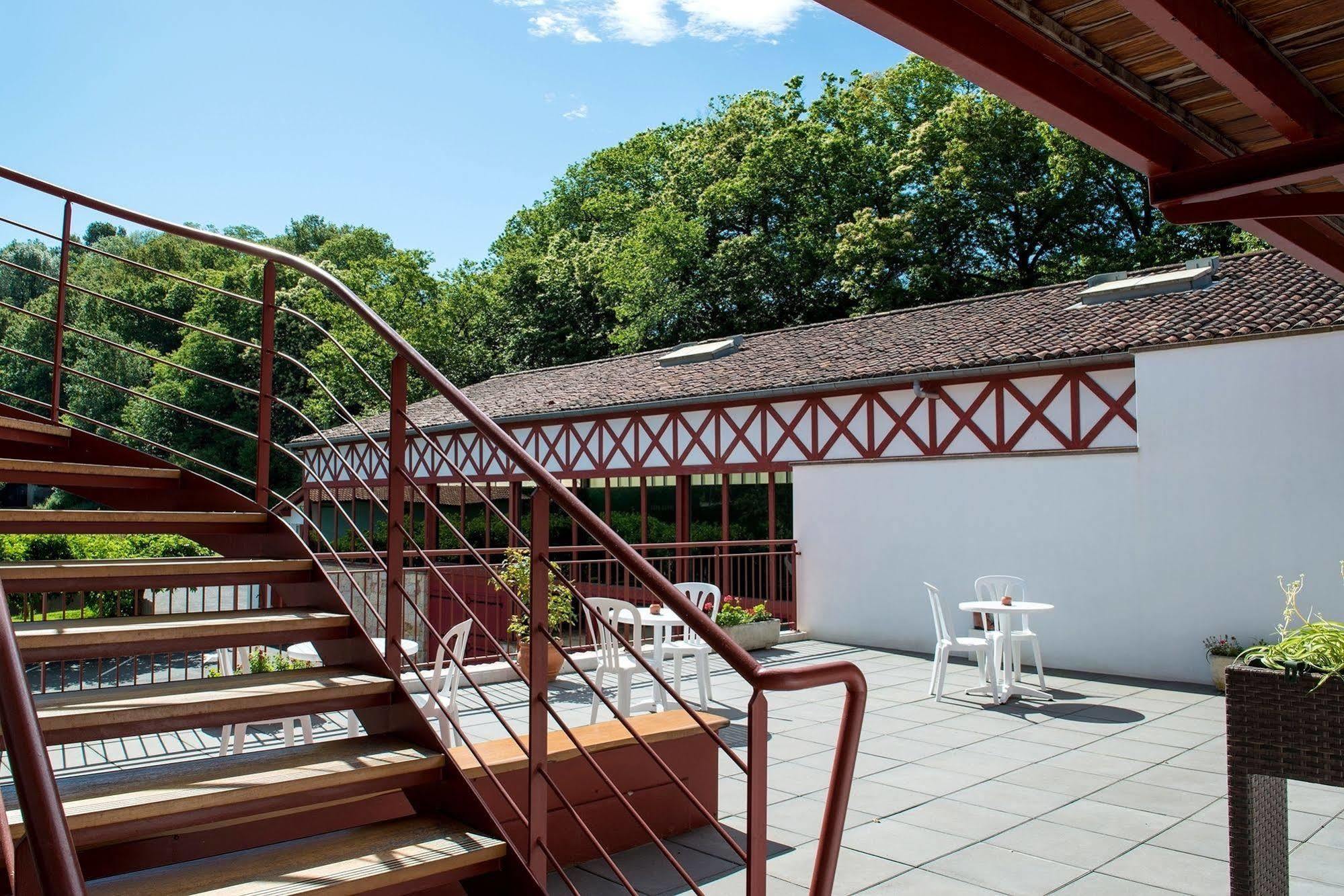 Logis Hotel Ur-Hegian Aïnhoa Zewnętrze zdjęcie