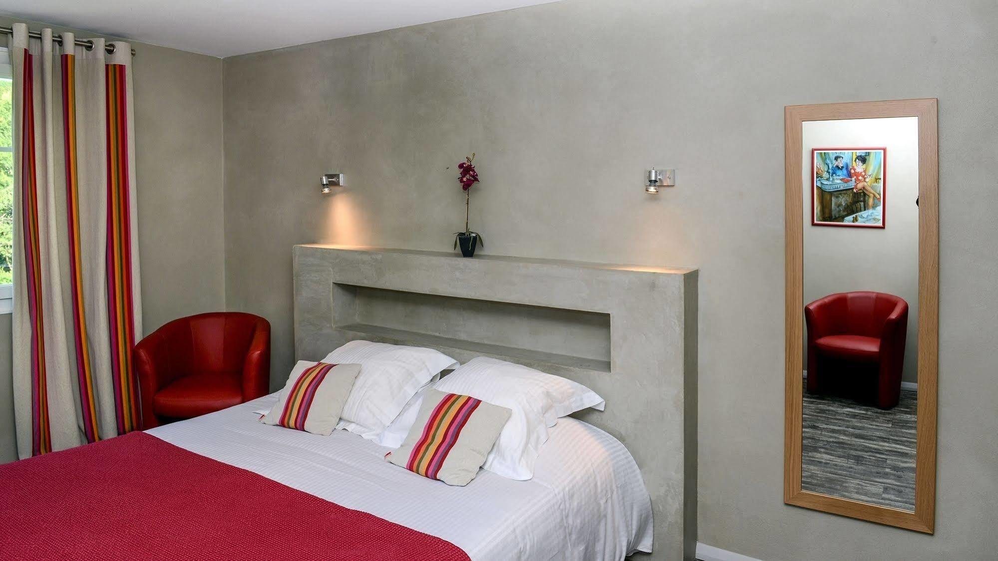 Logis Hotel Ur-Hegian Aïnhoa Zewnętrze zdjęcie